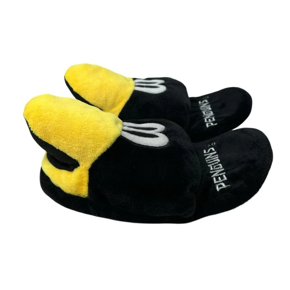 Pittsburgh Penguins Iceburgh Mascot Slippers Kids Youth OS 9